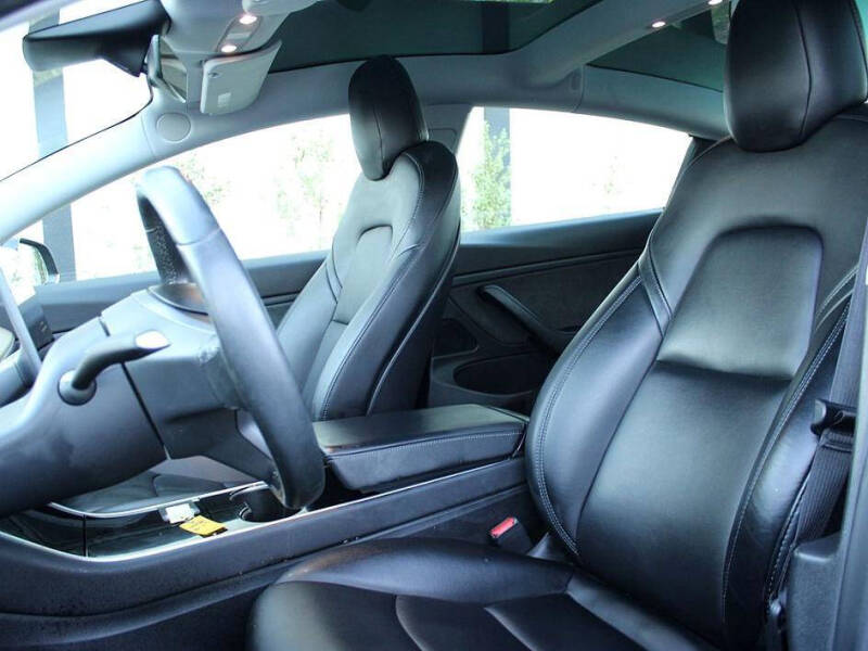 2019 Tesla Model 3 Standard Range Plus