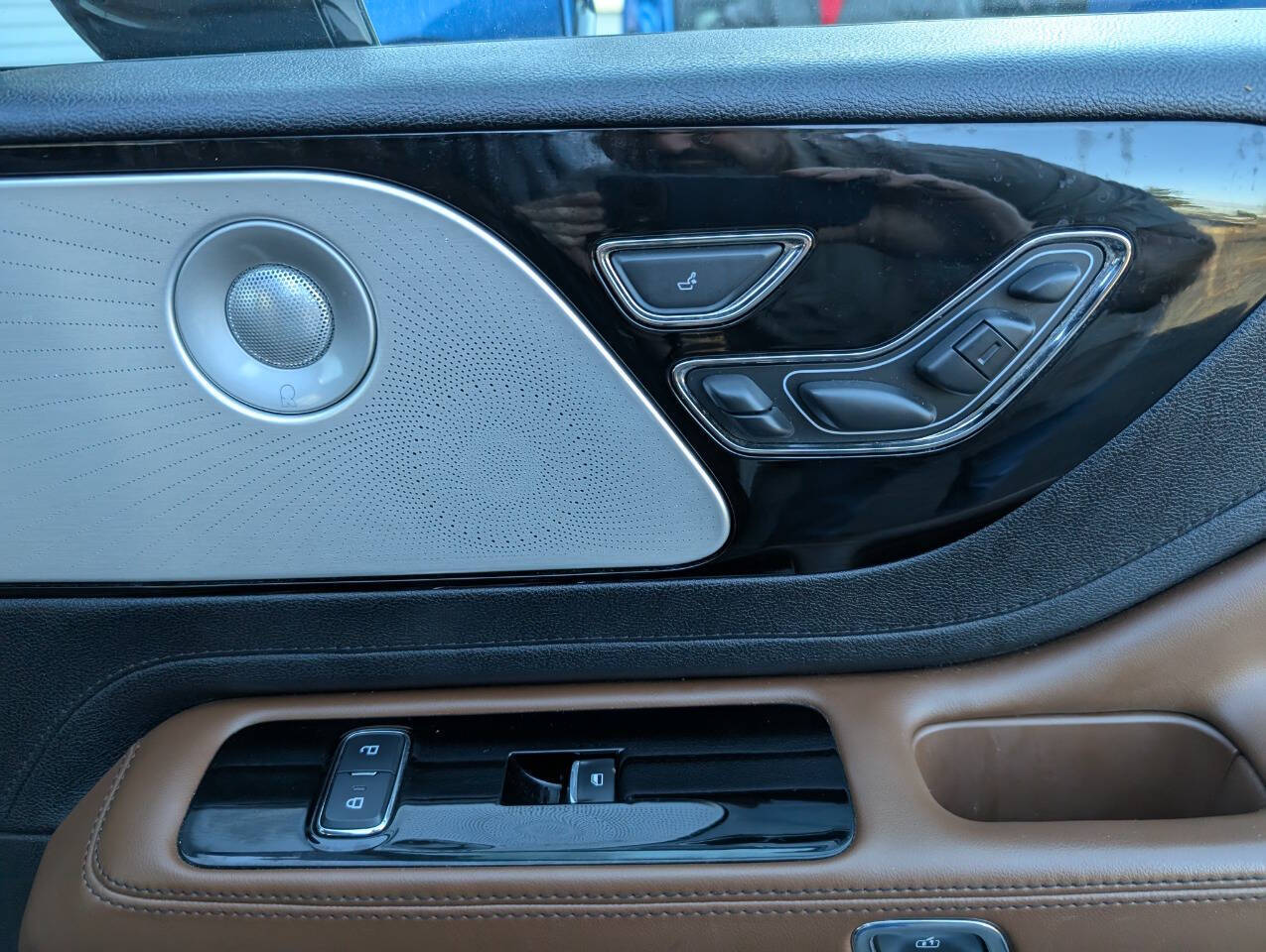 used 2022 Lincoln Aviator car, priced at $36,999