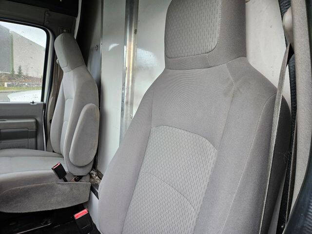 2011 Ford E-150