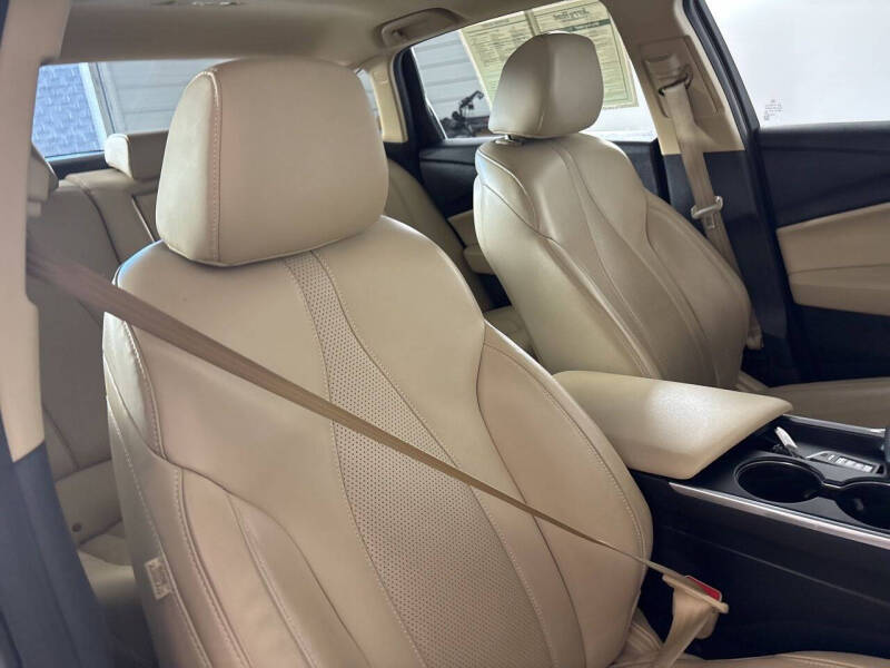 2025 Acura TLX w/Tech