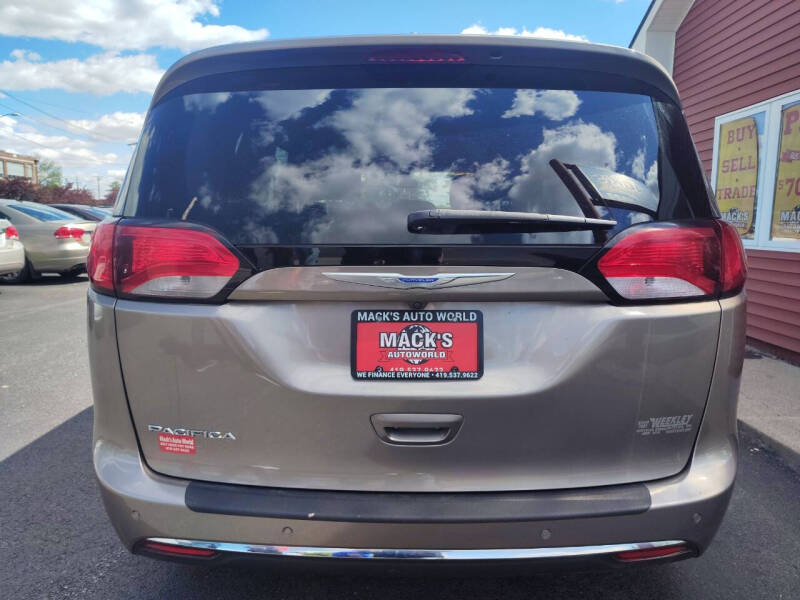 2018 Chrysler Pacifica Touring Plus