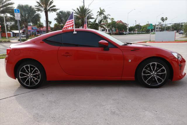 2019 Toyota 86 Coupe - $24,197