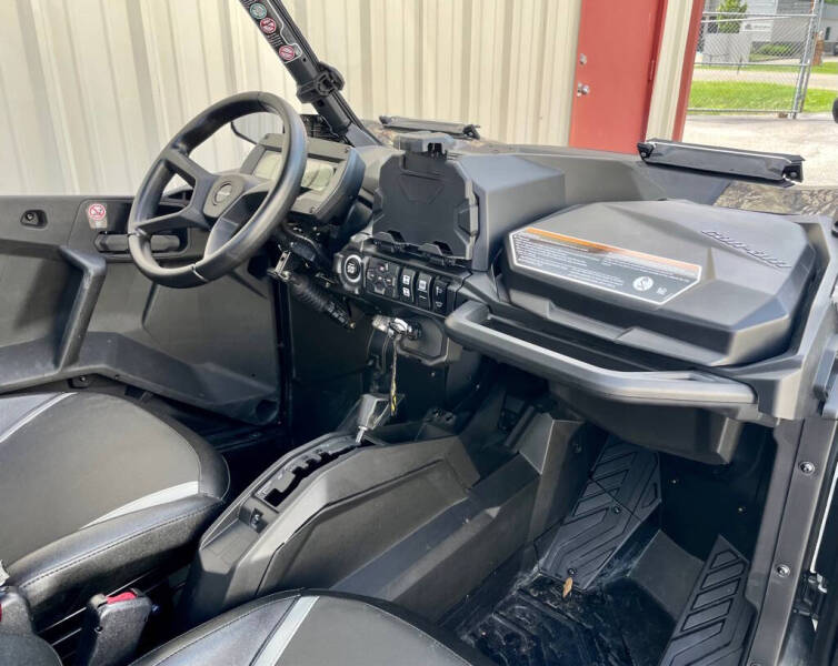 2023 Can-Am Commander