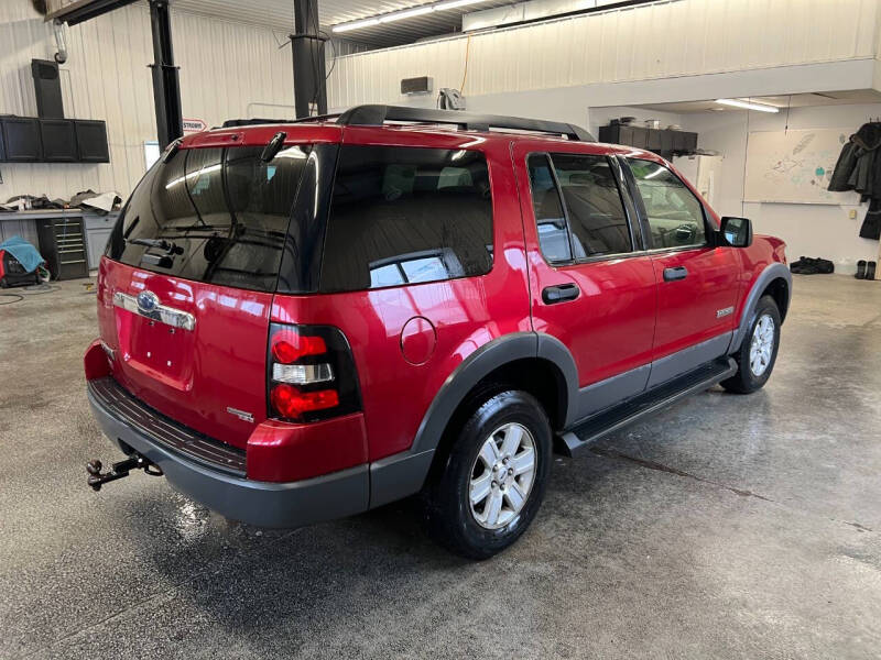 2006 Ford Explorer XLT photo 4