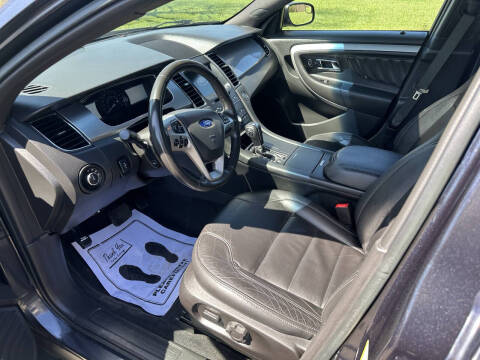 2017 Ford Taurus SEL