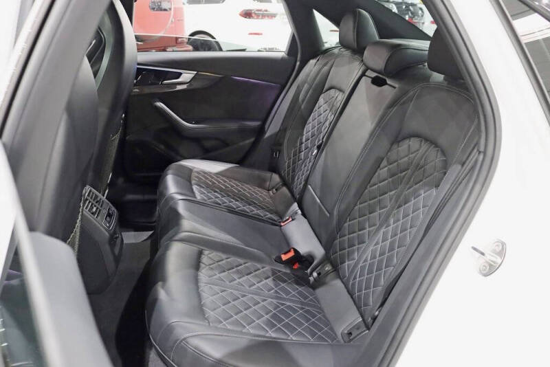 2023 Audi S4 3.0T quattro Prestige