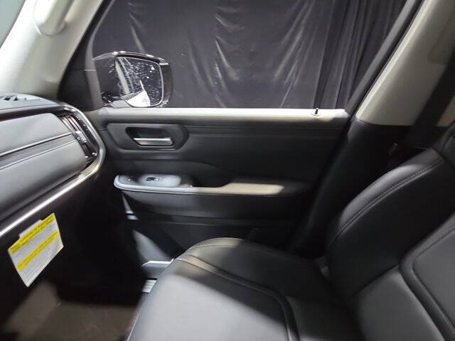 2025 Nissan Armada SV