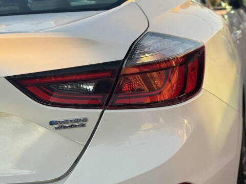 2022 Honda Insight Touring