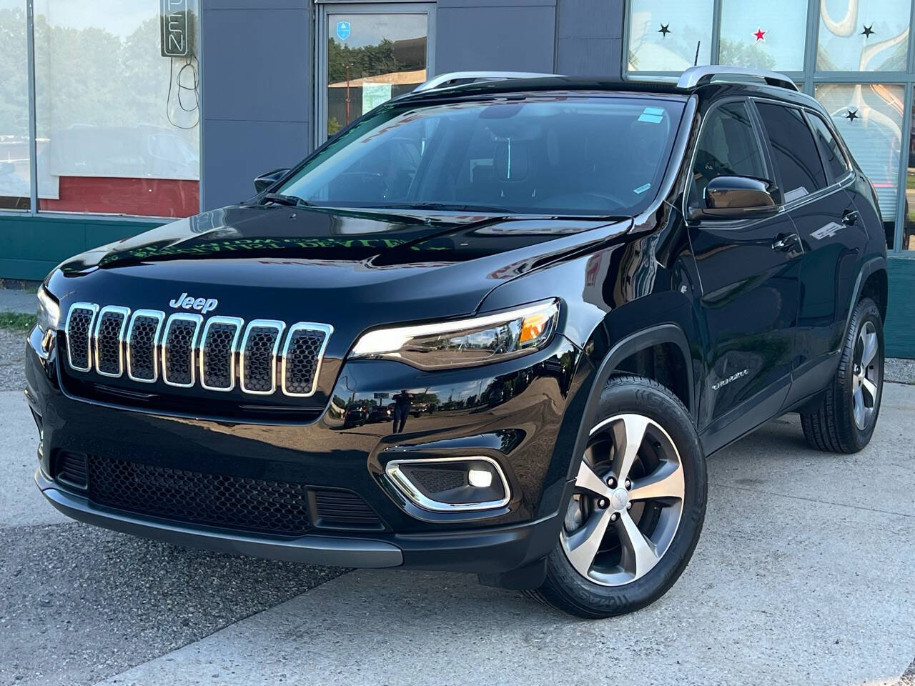 2020 Jeep Cherokee for sale at Spartan Elite Auto Group LLC in Lansing, MI