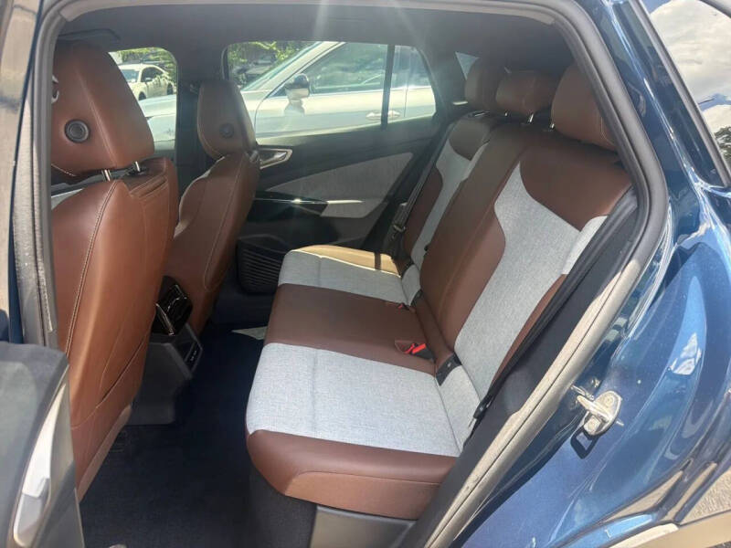 2023 Volkswagen ID.4 Pro