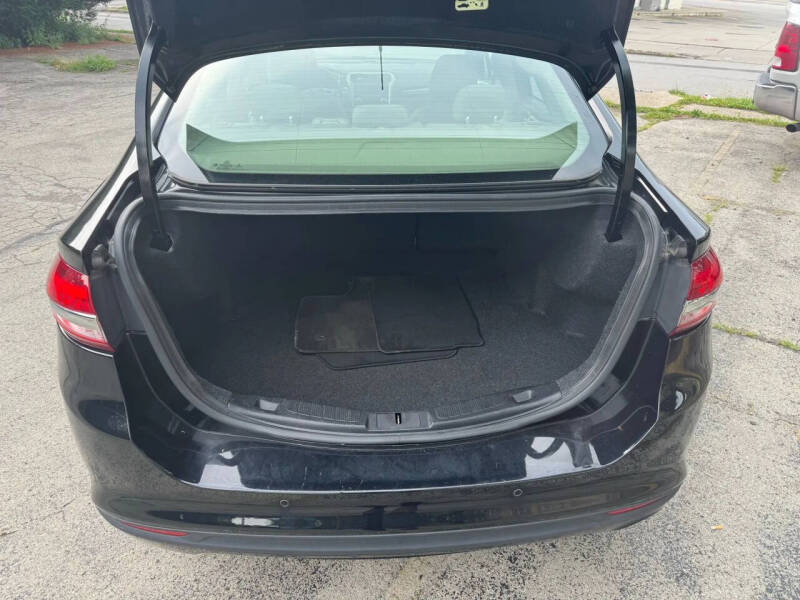 2017 Ford Fusion SE