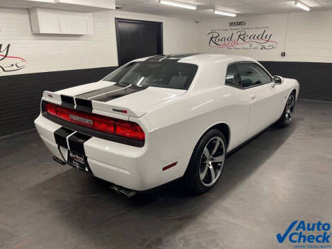 2014 Dodge Challenger SRT8