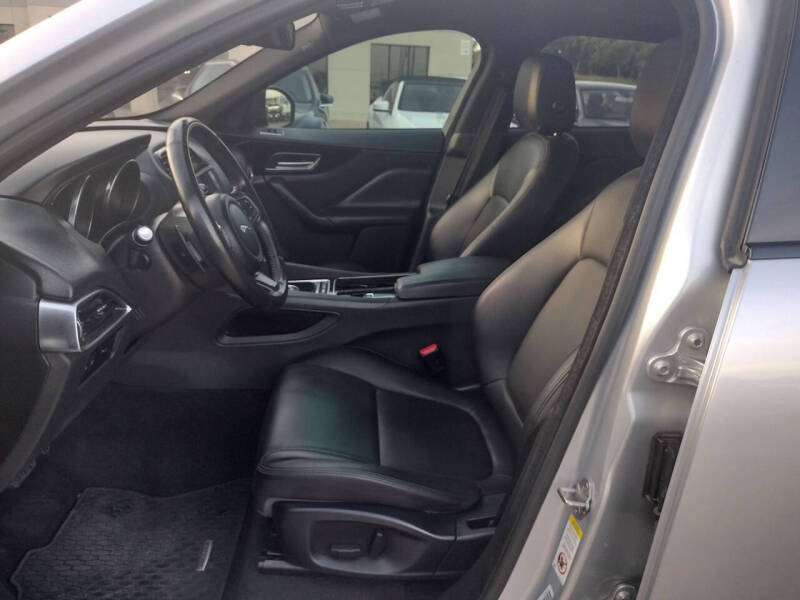 2018 Jaguar F-PACE 25t Premium