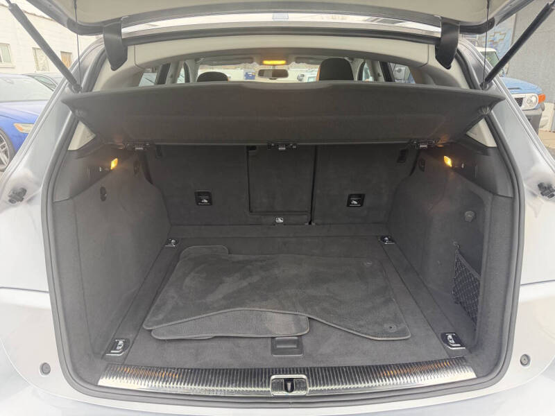 2016 Audi Q5 2.0T quattro Premium Plus