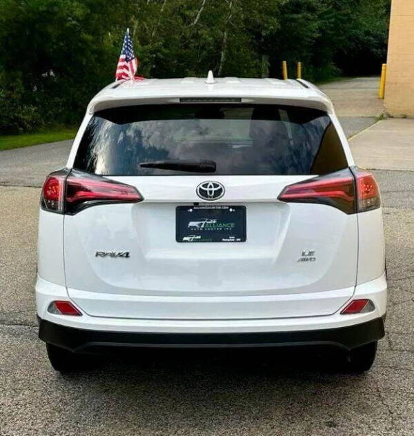 2017 Toyota RAV4 LE