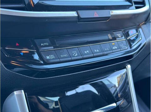 2017 Honda Accord Hybrid Touring