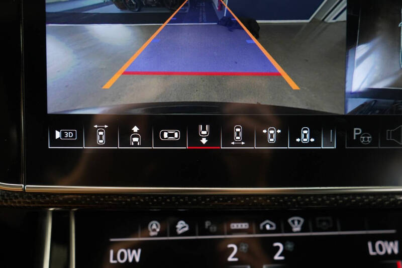 2023 Audi SQ8 4.0T quattro Premium Plus