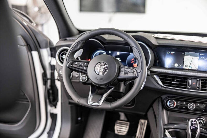 2025 Alfa Romeo Stelvio