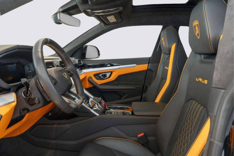 2024 Lamborghini Urus S