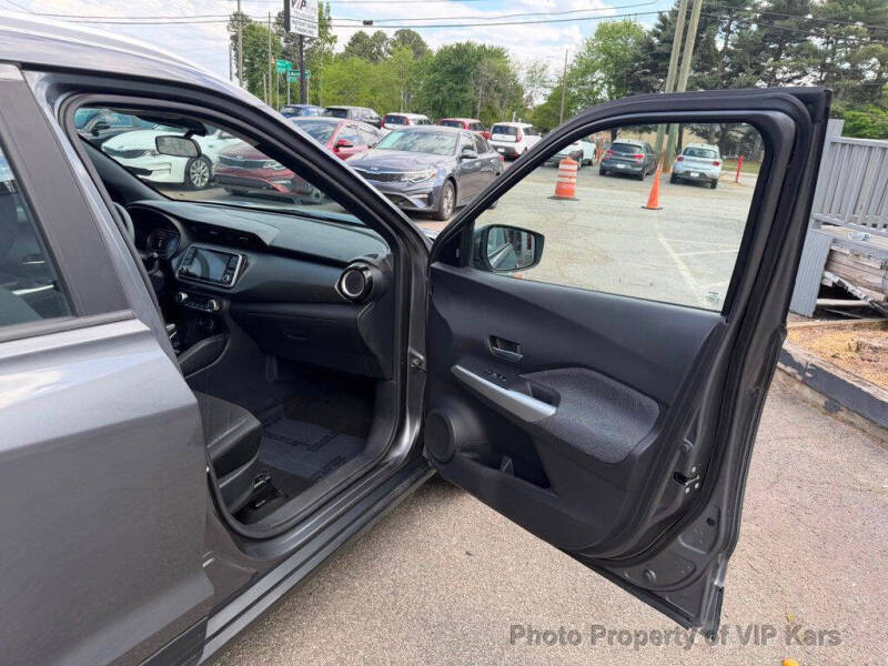 2020 Nissan Kicks SV