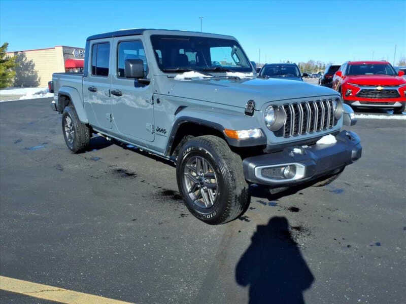 2024 Jeep Gladiator Sport