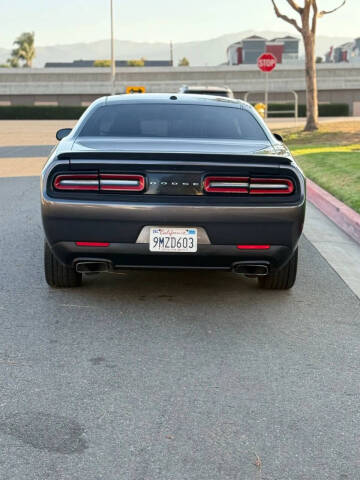 2017 Dodge Challenger