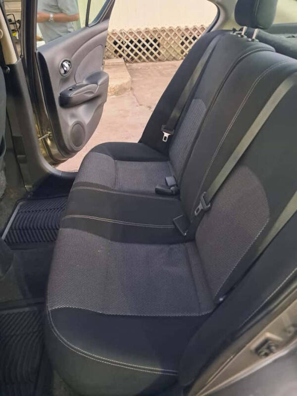 2014 Nissan Versa 1.6 SV