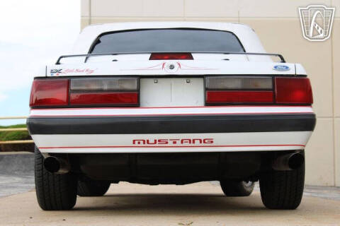 1990 Ford Mustang