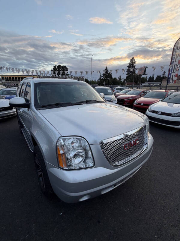 2013 GMC Yukon Denali