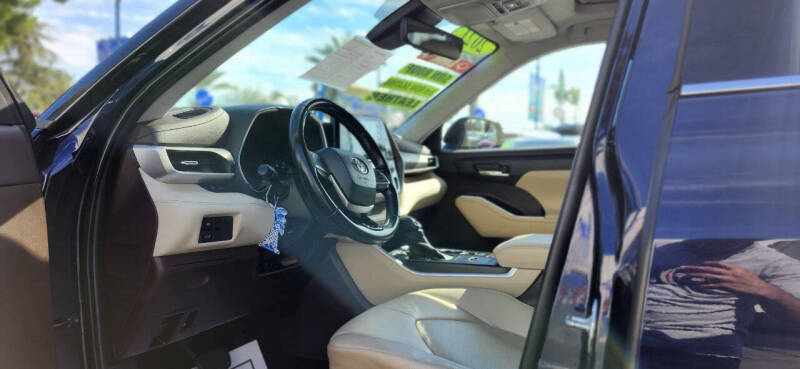 2021 Toyota Highlander XLE