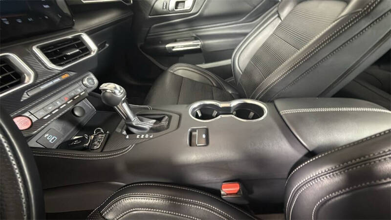 2025 Ford Mustang EcoBoost Premium