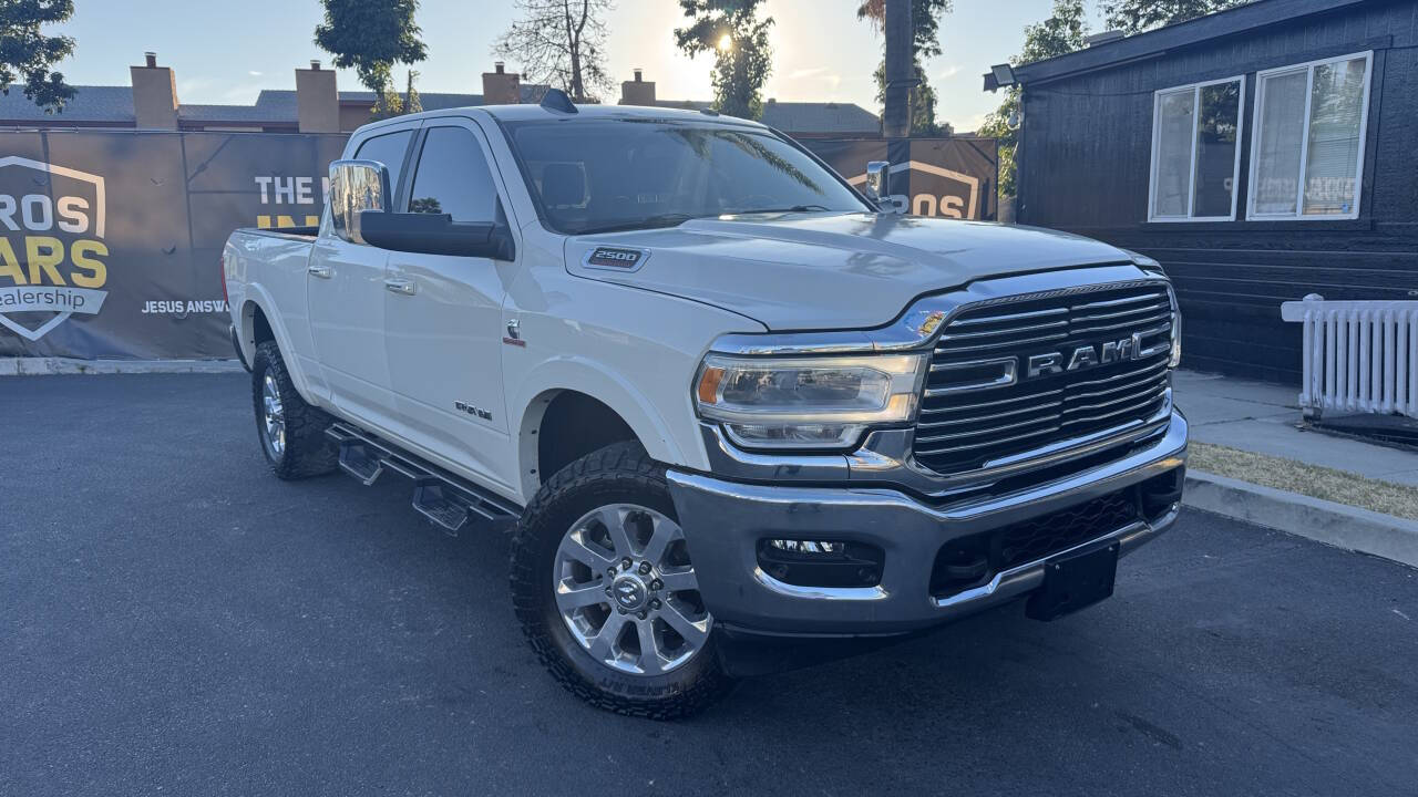 2022-ram-2500-laramie-4x4-4dr-crew-cab-6-3-ft-sb-pickup.jpg
