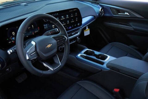 2025 Chevrolet Equinox EV LT 2