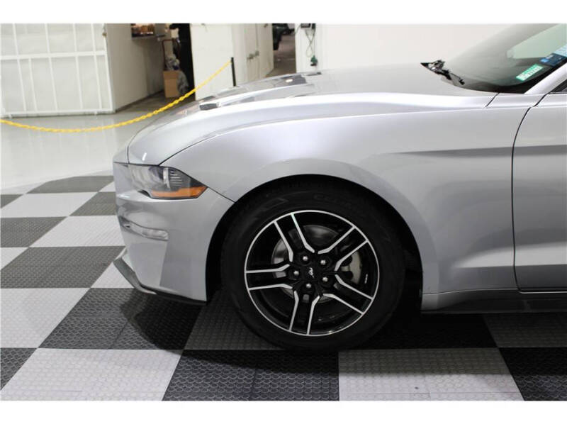 2023 Ford Mustang