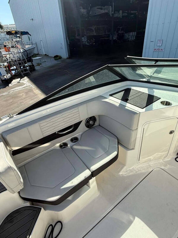 2022 Sea Ray SPX 190