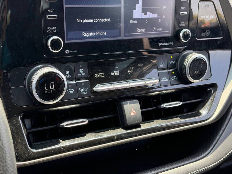 2021 Toyota Highlander L