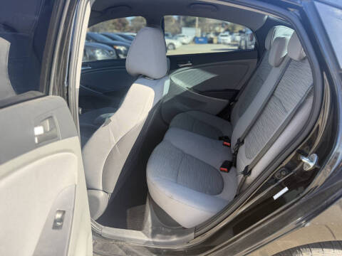 2017 Hyundai Accent SE