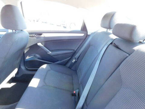 2017 Volkswagen Passat 1.8T S