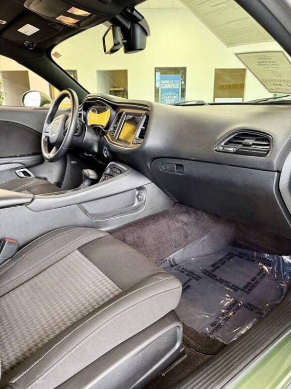 2018 Dodge Challenger SXT