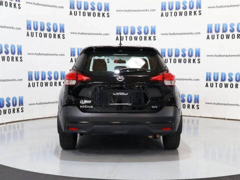 2019 Nissan Kicks SR