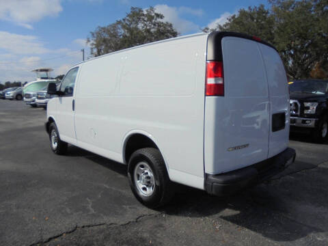 2022 Chevrolet Express 2500