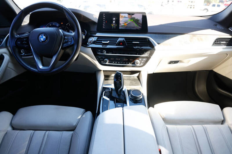 2017 BMW 5 Series 540i