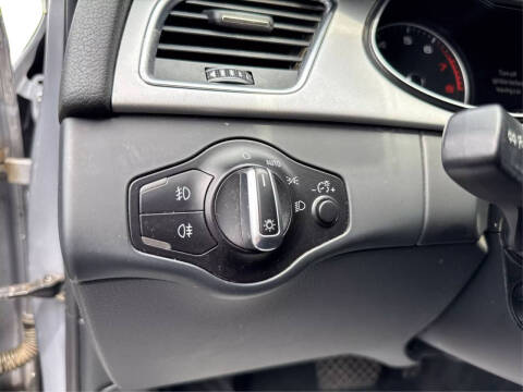 2016 Audi A4 2.0T quattro Premium Plus