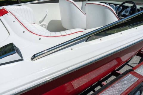 1994 Donzi Marine Classic 22