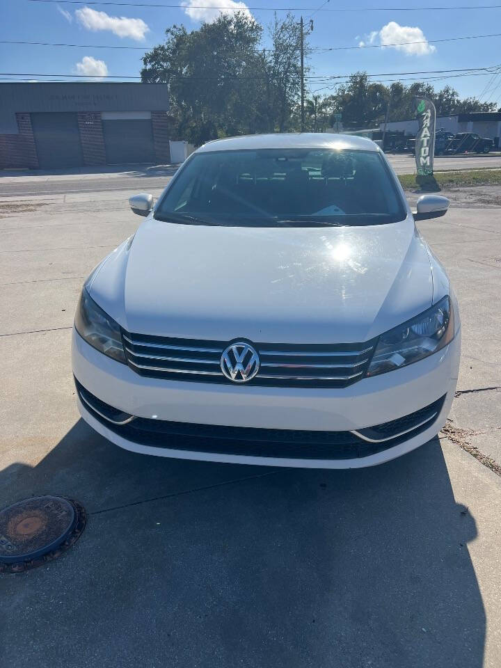 Volkswagen Passat's photo