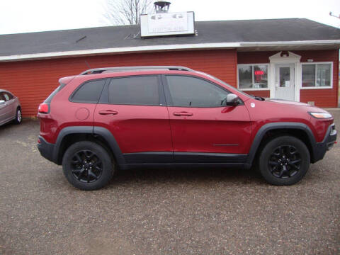 2015 Jeep Cherokee for sale at G and G AUTO SALES in Merrill WI