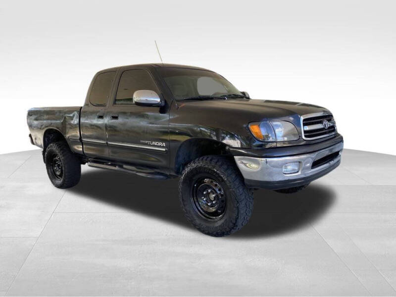 Used 2000 Toyota Tundra SR5 with VIN 5TBBT4419YS019643 for sale in Davie, FL