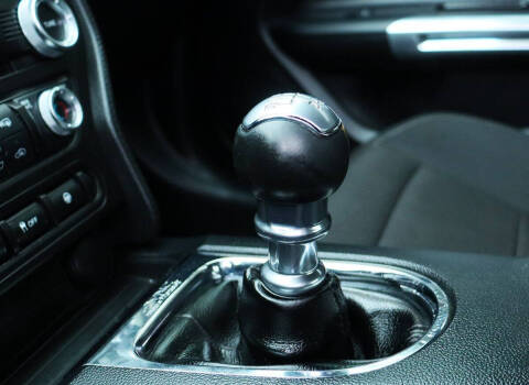 2015 Ford Mustang V6