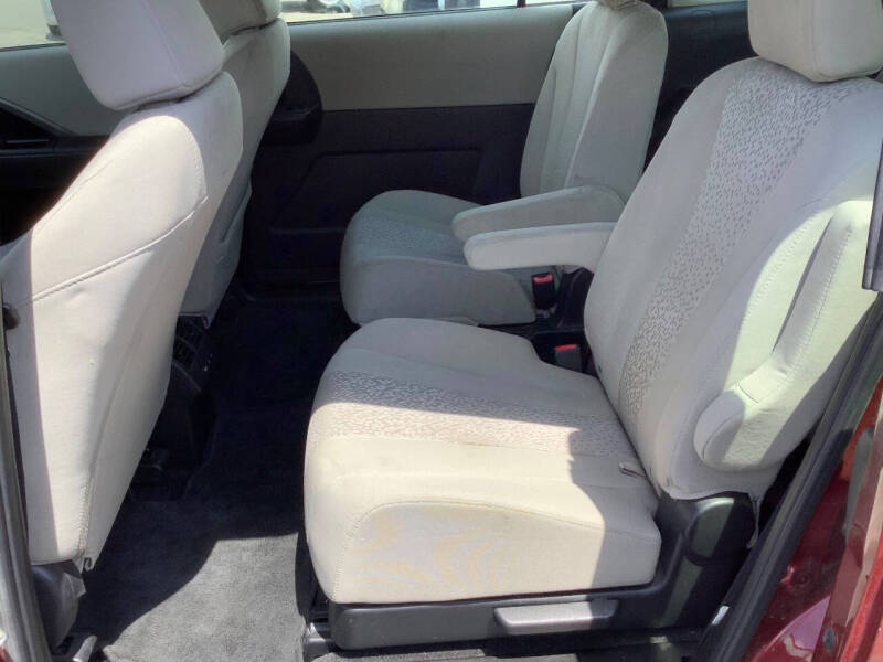 2012 Mazda MAZDA5 Sport