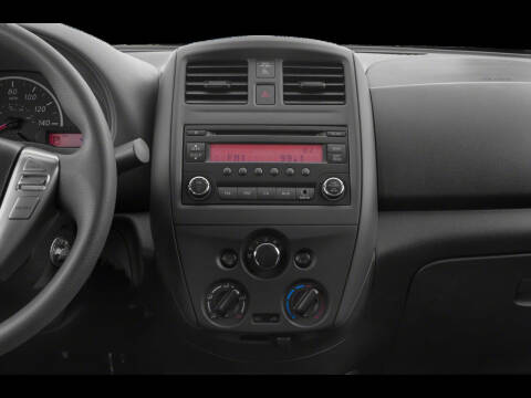 2019 Nissan Versa SV